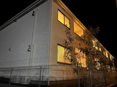 【外観】 | フォレストヴィラⅢ | 外観写真（夜）