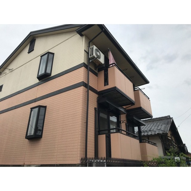 岐阜市柳津町上佐波３丁目のアパートの外観