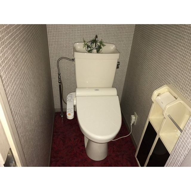 岐阜市柳津町上佐波３丁目のアパートのトイレ