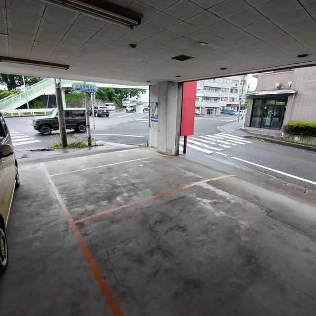 忠節ビルの設備|駐車場