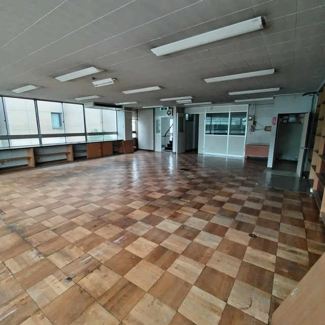 忠節ビルの内装|2階北事務室