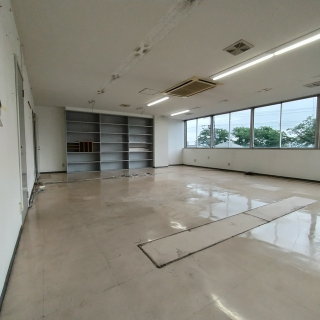 忠節ビルの内装|3階北事務室