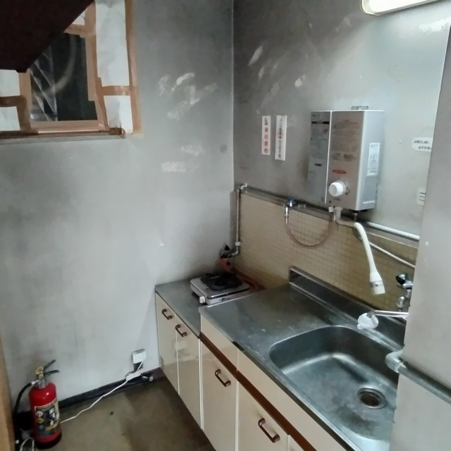 忠節ビルのキッチン|2階給湯室