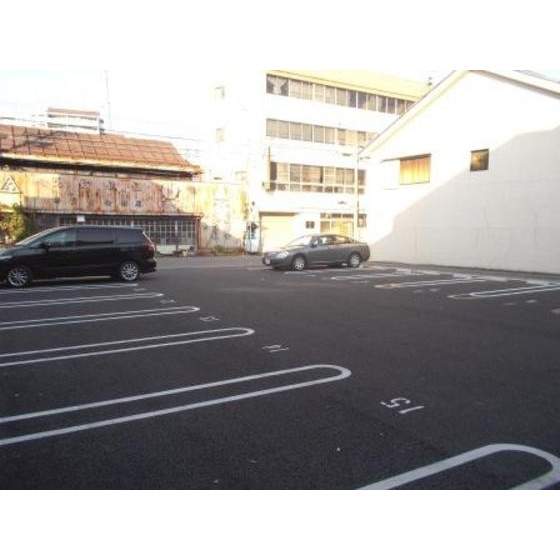 吉野町１丁目駐車場の外観