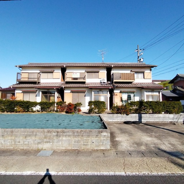 柳津町南塚貸家の外観