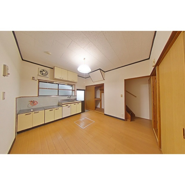 柳津町南塚貸家のキッチン|DK