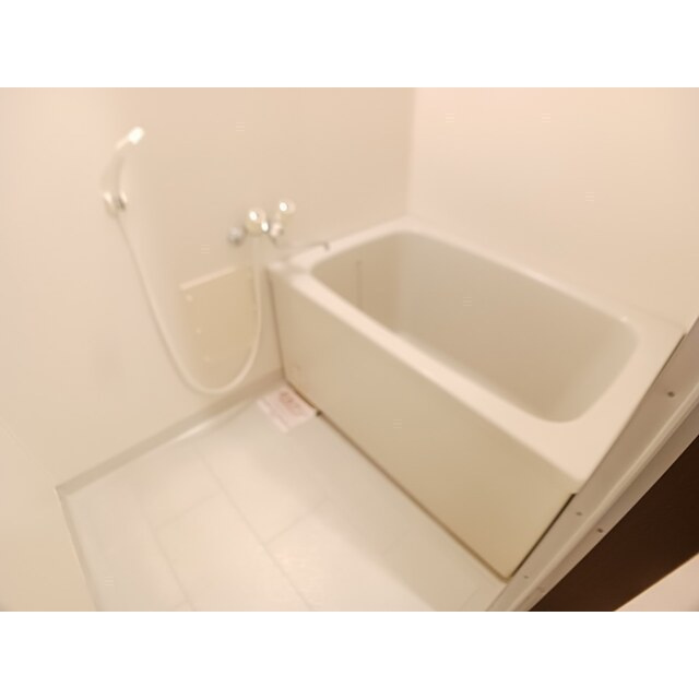 ソシエ２２１の浴室