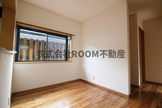 山角貸家の居間・リビング|ゆったりとしたリビングです