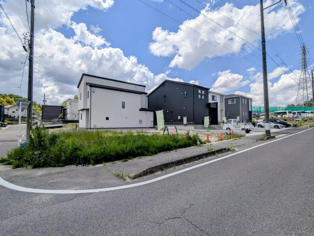 瀬戸市品野町6丁目プロジェクト　角地の外観