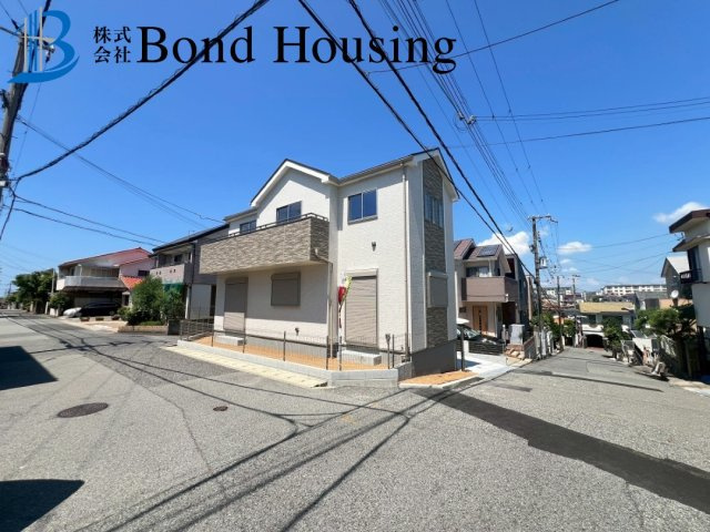 三方角地・小中学校徒歩10分圏内　青山台1丁目の前面道路含む現地写真