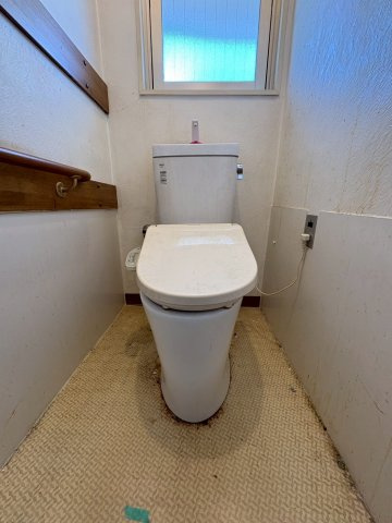 モアライフ湊川のトイレ|落ち着いた色調のトイレです