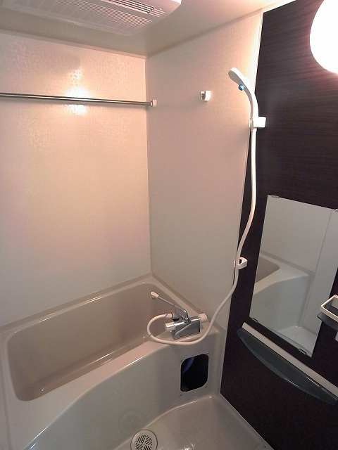 リブリ・本千葉の浴室|ゆったり過ごせるお風呂です