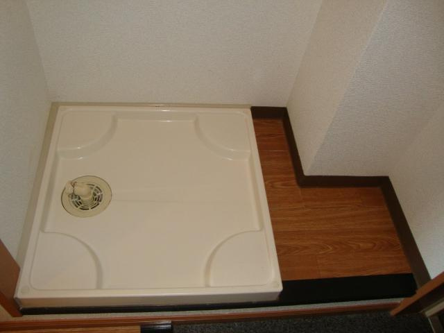 コーポハウス花のその他|洗濯機置場