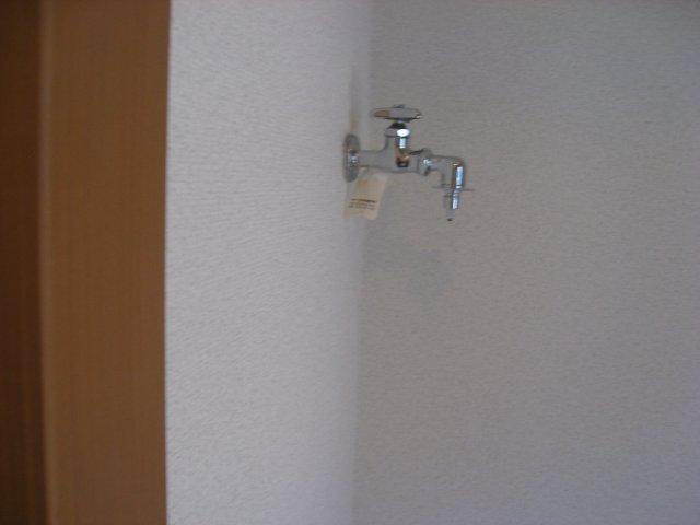 コーポハウス花のその他|洗濯機置場水栓