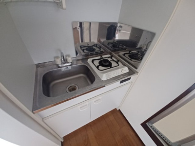 【キッチン】 | ABBEY ROAD | 1口ガスコンロのシステムキッチンです。