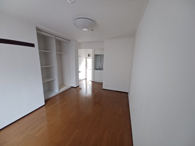 【内装】 | ABBEY ROAD | きれいなフローリングの洋室です。