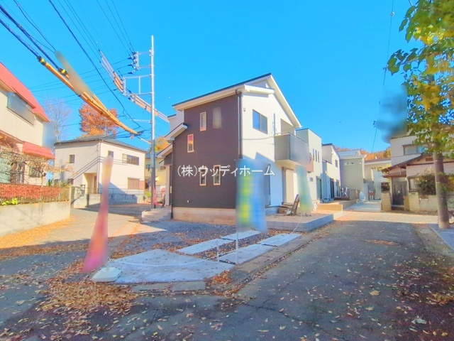 春日部市南中曽根　新築一戸建て　A号棟の外観