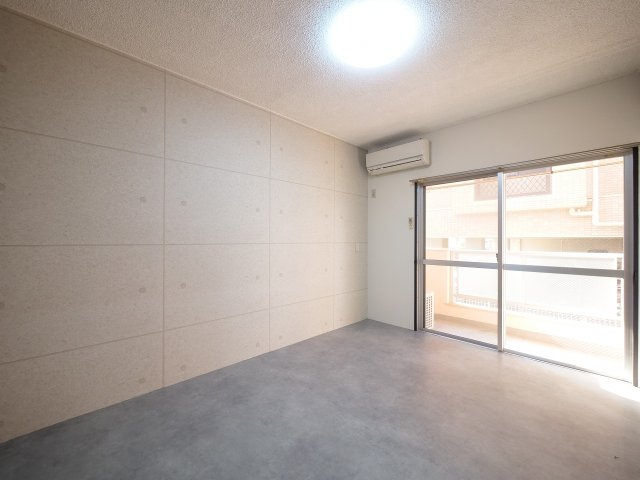ル・クール瀬戸Ⅱ棟の居間・リビング|※写真は別の部屋のものです。