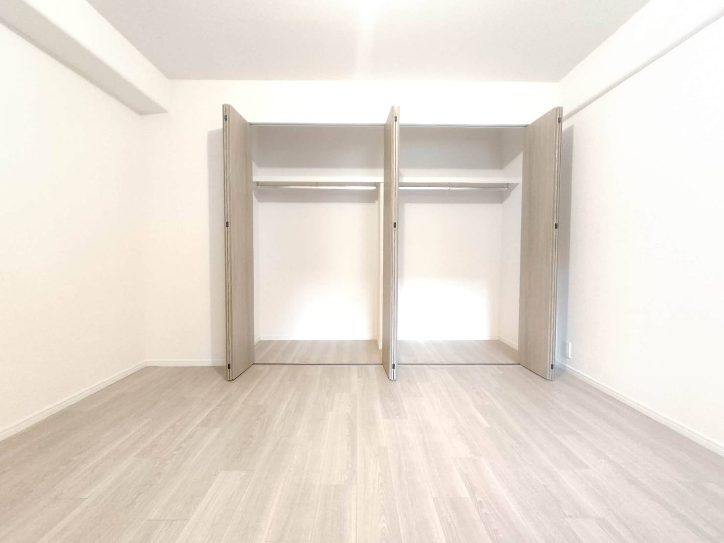 サンシティ桂坂参番館の洋室