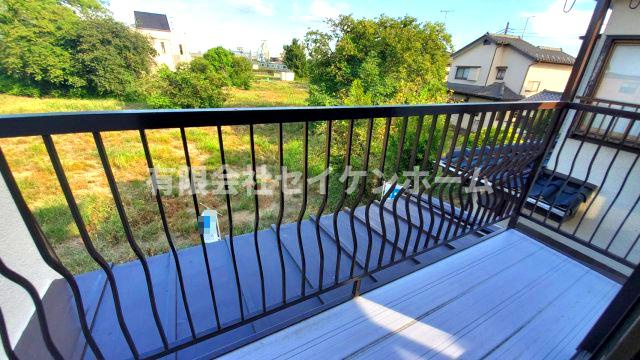 熊谷市佐谷田　中古戸建のバルコニー