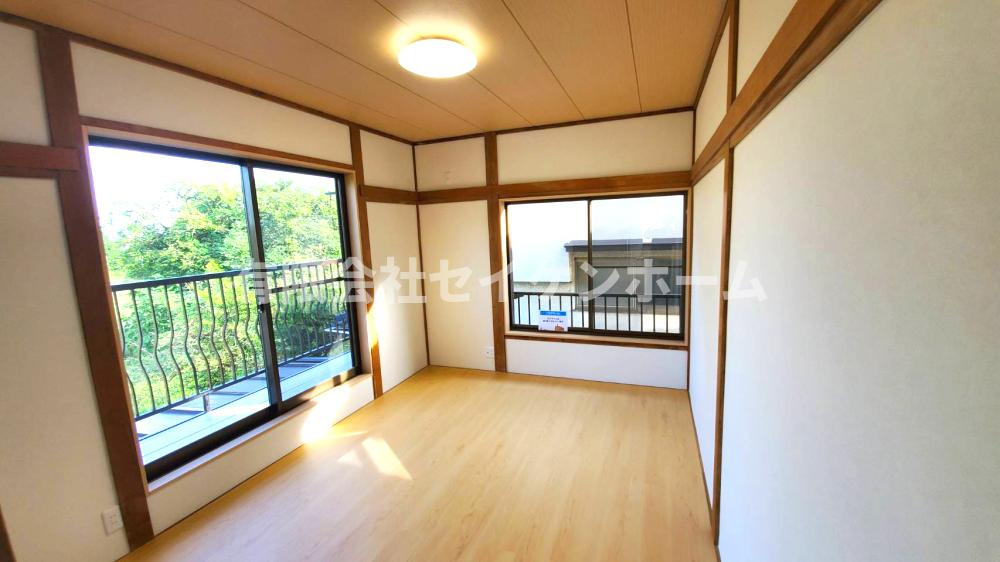 熊谷市佐谷田　中古戸建の洋室