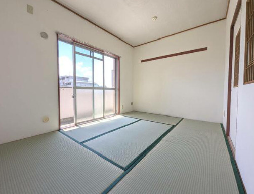 ジュネス桜田のバルコニー