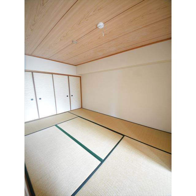ブエナビスタイズミチュウオウの和室