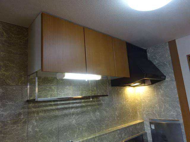 フラワーヒルの収納|キッチン吊戸棚（イメージ）