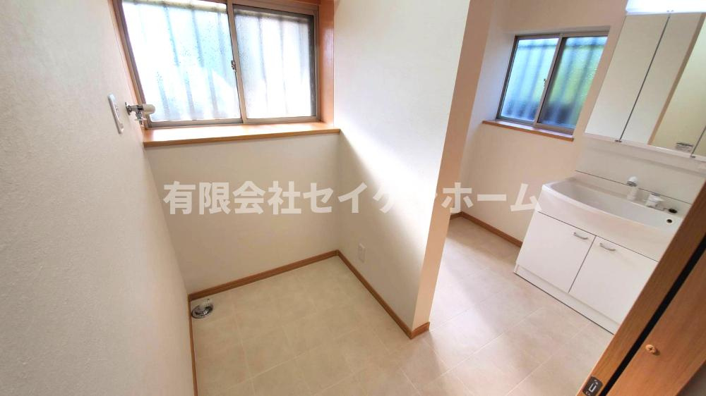 熊谷市冑山　中古戸建の洗面所