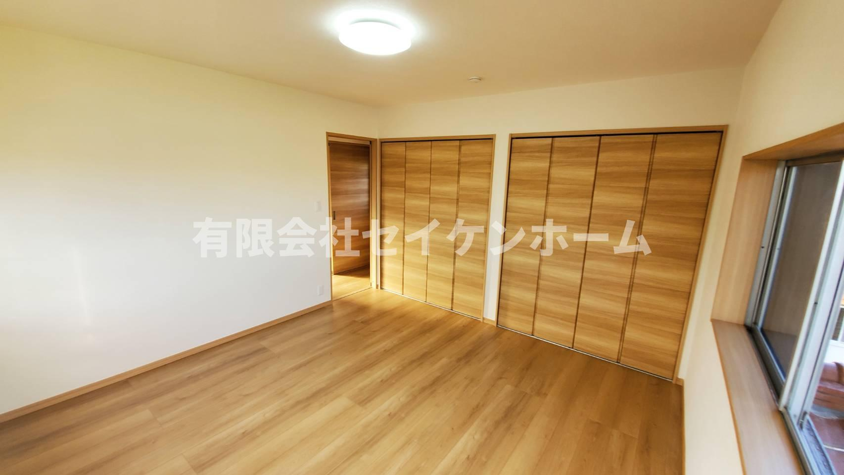 熊谷市冑山　中古戸建の洋室