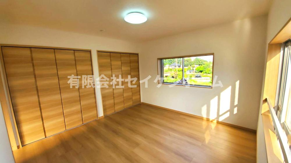 熊谷市冑山　中古戸建の洋室