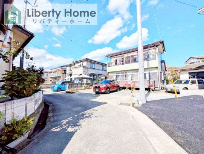 北茨城市磯原町木皿第3　新築戸建　1号棟の前面道路含む現地写真