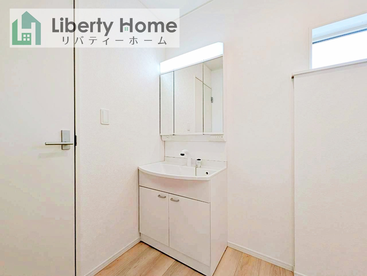 北茨城市磯原町木皿第3　新築戸建　2号棟の独立洗面台