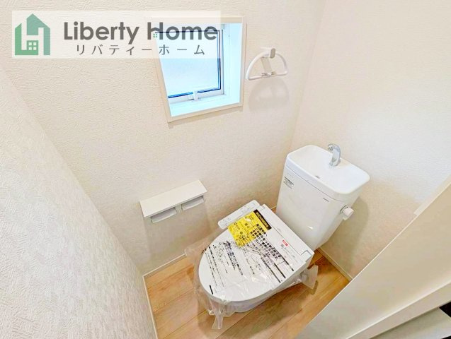 北茨城市磯原町木皿第3　新築戸建　2号棟のトイレ