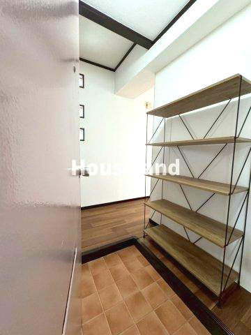 中之島グランドマンションの玄関