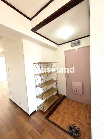 中之島グランドマンションの玄関