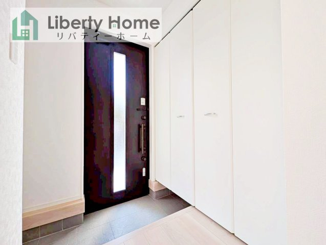 北茨城市磯原町木皿第3　新築戸建　3号棟の玄関