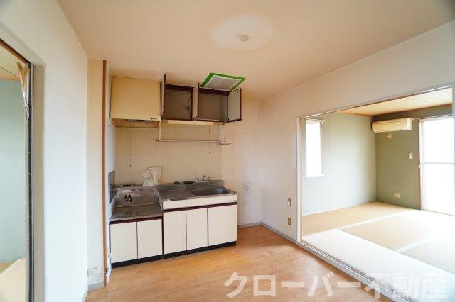 サンハイツ宮川Aの居間・リビング