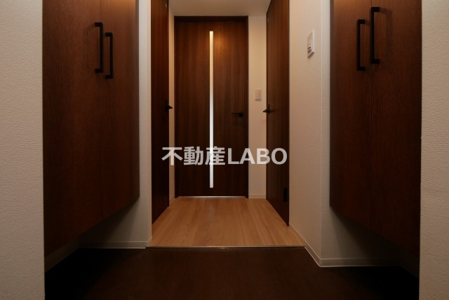 ＡＦＦＬＵＥＮＣＥ難波ＥＡＳＴの玄関