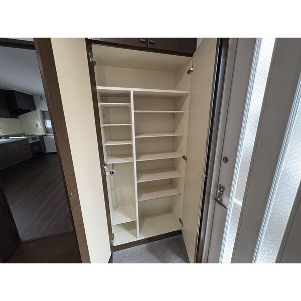 住吉宮町3丁目　貸戸建の玄関