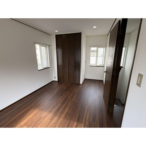 住吉宮町3丁目　貸戸建の居間・リビング