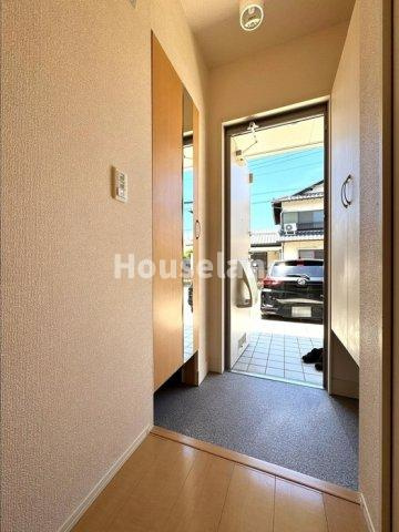 D-room東高松の玄関