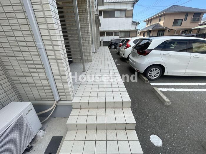 D-room東高松のエントランス