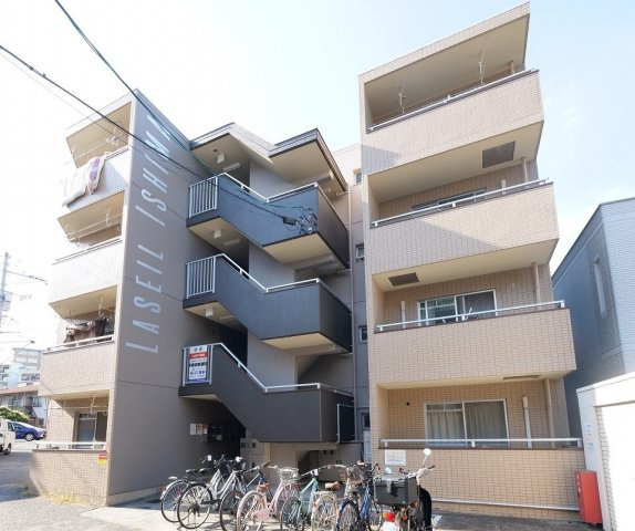 ラジール伊島の外観