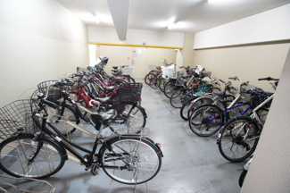 【駐車場】 | 桃山台レックスマンション | 自転車置き場