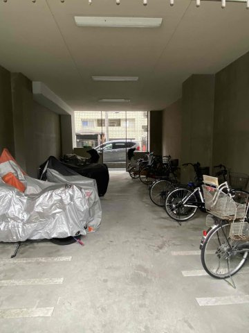 モリス八王子駅前通りの駐輪場