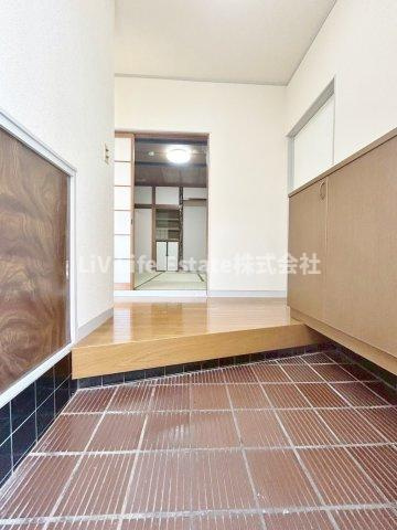 西東京市新町3丁目戸建の玄関