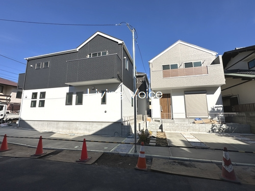 【外観】 | 【仲介手数料０円】茅ヶ崎市室田２期　新築一戸建て　1号棟　全3棟 | 全体　茅ヶ崎市室田２期　新築一戸建て　全3棟