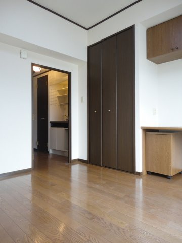 ロックフィル瀬下【キャッシュバック対象物件】の居間・リビング