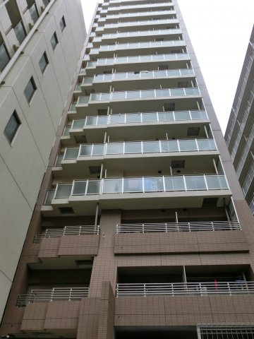 大阪市中央区十二軒町の賃貸マンションの外観